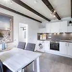 Reetgedecktes Traumhaus Mit Panorama-ostseeblick * Wendelstorf