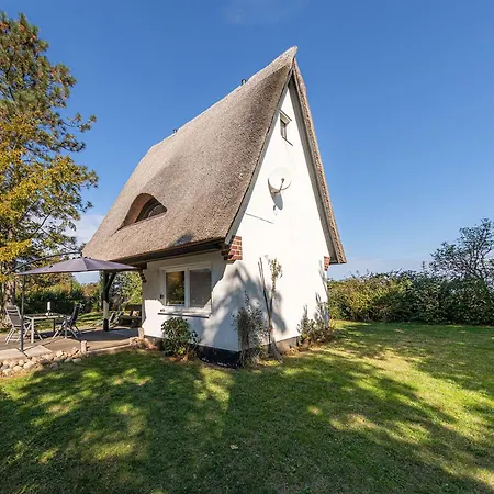 Reetgedecktes Traumhaus Mit Panorama-ostseeblick
